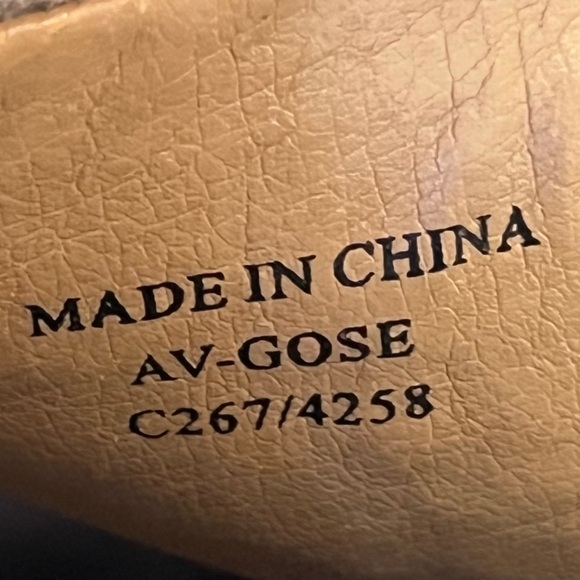 ADRIENNE VITTADINI GOSE LACE UP OXFORD HIGH HEELS | GRAY SUEDE | SIZE: 7.5 | EUC - Picture 10 of 10